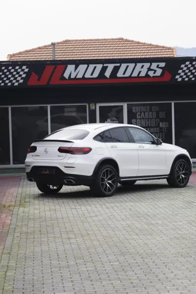 Mercedes-Benz GLC 300 2022 - 48900 EUR, 141780 km - AUTO.MOTO.pt - 141780km - foto 28 de 36