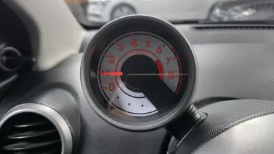 Citroën C1 2011 - 8990 EUR, 112000 km - AUTO.MOTO.pt - 112000km - foto 10 de 21