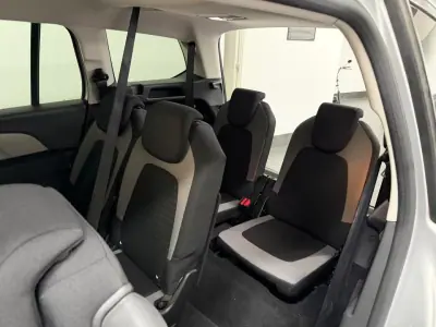 Citroën C4 Grand Picasso 2015 - 12990 EUR, 114000 km - AUTO.MOTO.pt - 114000km - foto 18 de 20