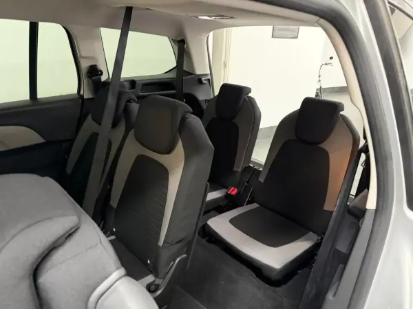 Citroën C4 Grand Picasso 2015 - 12990 EUR, 114000 km - AUTO.MOTO.pt - 114000km - foto 18 de 20