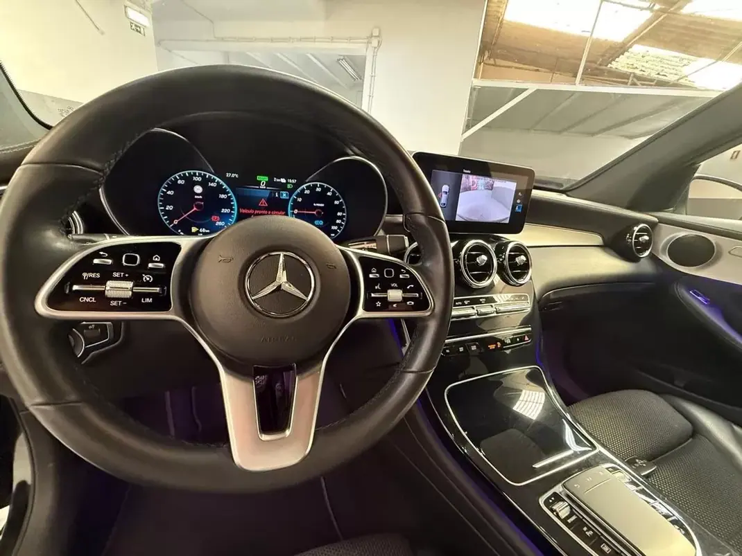 Mercedes-Benz GLC 300 2022 - 49250 EUR, 129000 km - AUTO.MOTO.pt - 129000km - foto 6 de 11