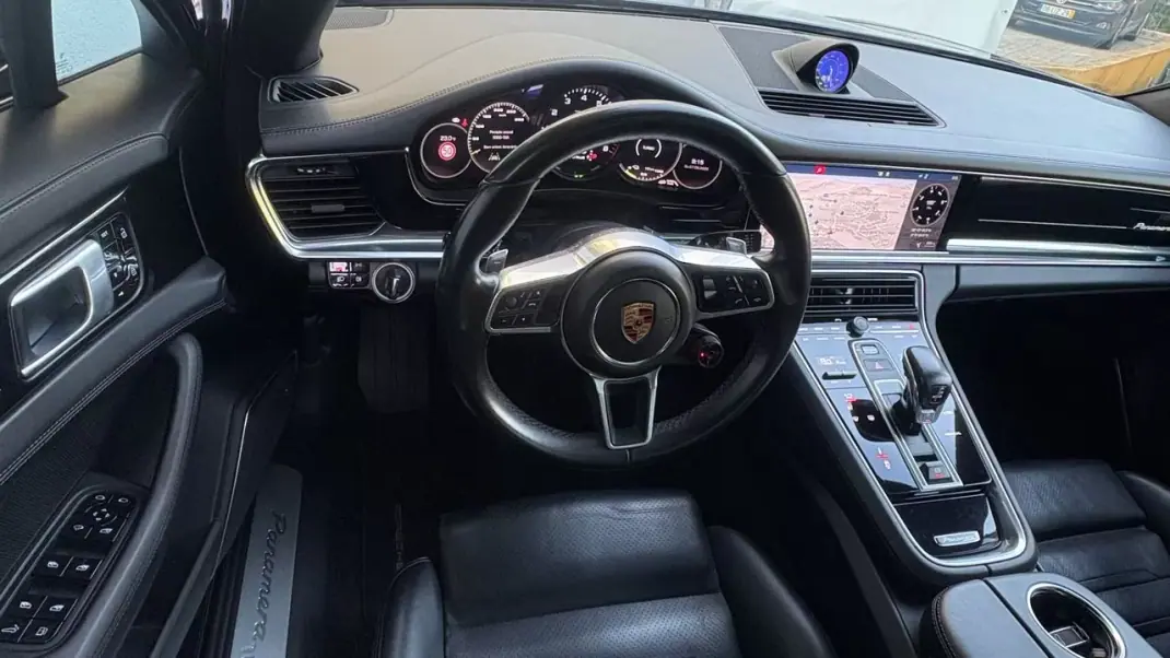 Porsche Panamera 2020 - 69900 EUR, 109000 km - 109000km - foto 9 de 16