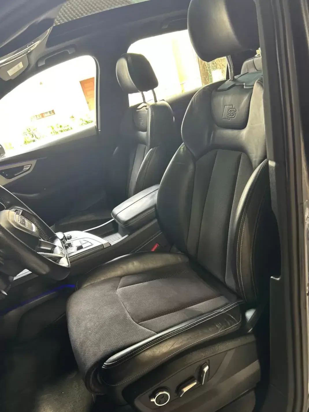 Audi Q7 2016 - 41000 EUR, 139000 km - AUTO.MOTO.pt - 139000km - foto 32 de 44