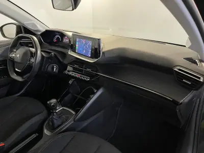 Peugeot 208 2022 - 13450 EUR, 145000 km - AUTO.MOTO.pt - 145000km - foto 13 de 29