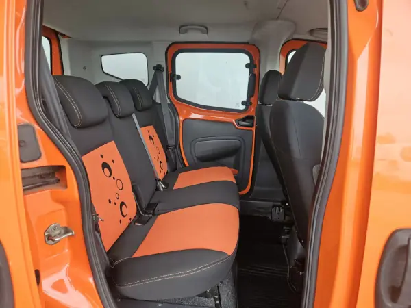 Citroën Nemo 2012 - 8250 EUR, 169000 km - 169000km - foto 7 de 9