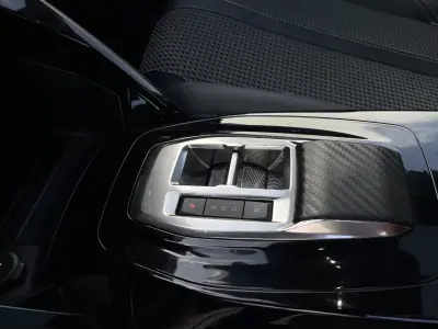 Peugeot e-208 2022 - 18650 EUR, 38776 km - AUTO.MOTO.pt - 38776km - foto 30 de 47