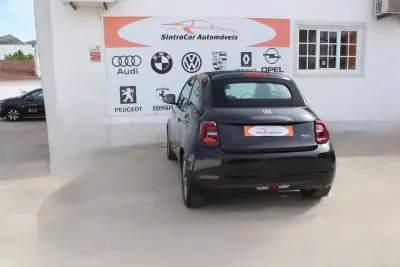 Fiat 500e C 2022 - 19980 EUR, 10413 km - AUTO.MOTO.pt - 10413km - foto 10 de 39