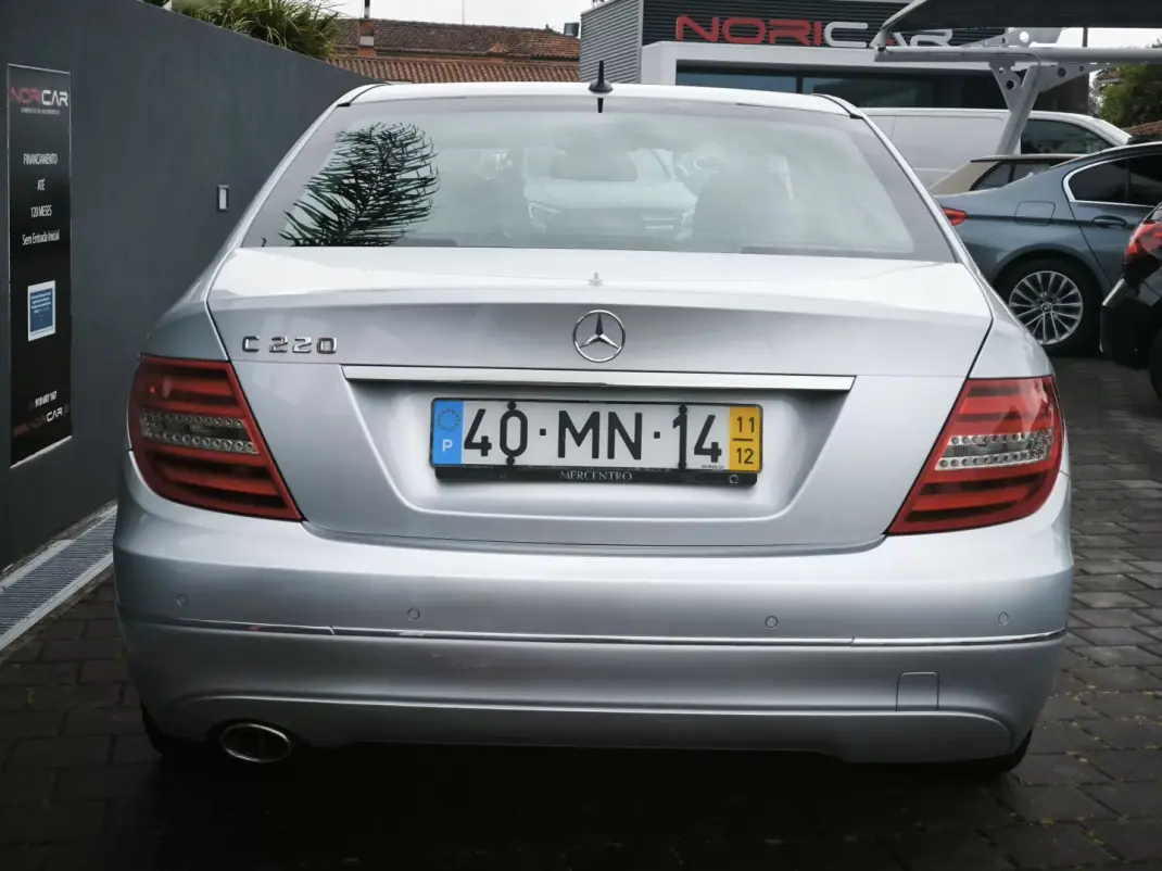 Mercedes-Benz C 220 2011 - 8950 EUR, 430000 km - AUTO.MOTO.pt - 430000km - foto 13 de 52