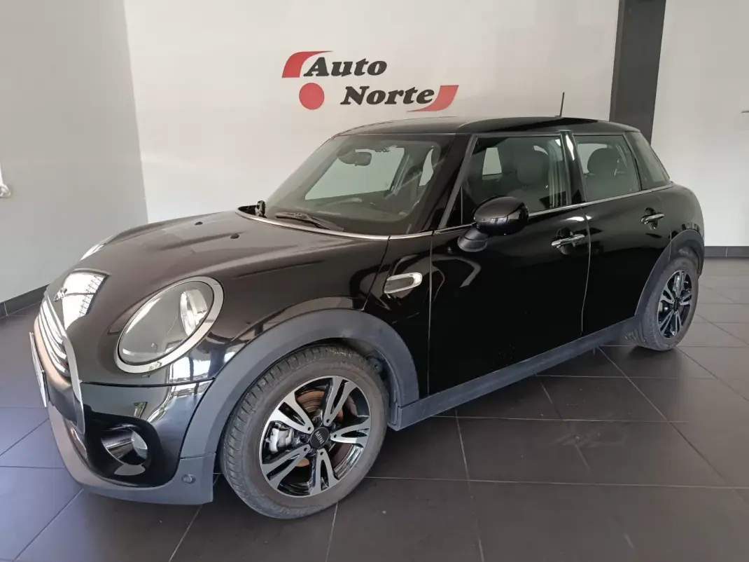 MINI Cooper 2019 - 16500 EUR, 80000 km - AUTO.MOTO.pt - 80000km - foto 1 de 52