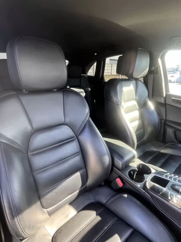 Porsche Macan 2014 - 39000 EUR, 218500 km - AUTO.MOTO.pt - 218500km - foto 13 de 37