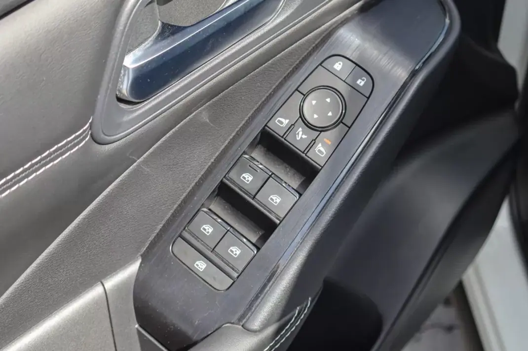 Nissan Qashqai 2023 - 20990 EUR, 56190 km - 56190km - foto 11 de 31
