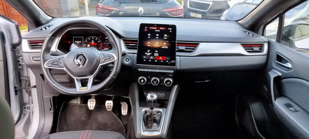 Renault Captur 2023 - 19450 EUR, 52000 km - AUTO.MOTO.pt - 52000km - foto 7 de 12