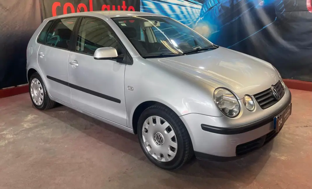 Volkswagen Polo 2003 - 2600 EUR, 105000 km - 105000km - foto 10 de 28