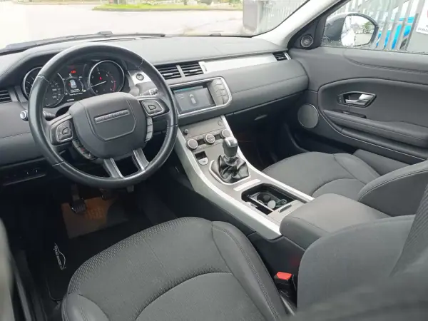 Land Rover Range Rover Evoque 2017 - 25500 EUR, 114000 km - AUTO.MOTO.pt - 114000km - foto 13 de 22