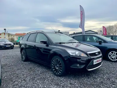 Ford Focus SW 2011 - 7750 EUR, 226741 km - AUTO.MOTO.pt - 226741km - foto 3 de 25