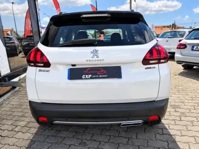 Peugeot 2008 2018 — photo 4 of 18
