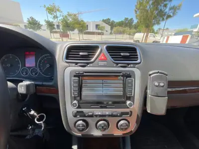 Volkswagen EOS 2009 - 16500 EUR, 74621 km - 74621km - foto 20 de 43
