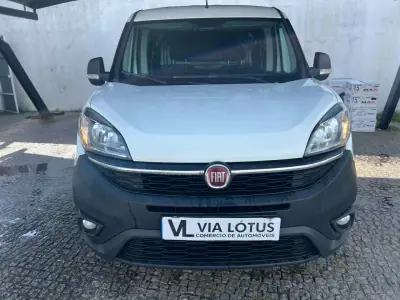 Fiat Doblo 2018 - 9250 EUR, 99150 km - AUTO.MOTO.pt - 99150km - foto 5 de 6