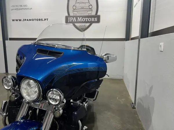 Harley-Davidson FLHTC 2014 - 20900 EUR, 39000 km - AUTO.MOTO.pt - 39000km - foto 4 de 27