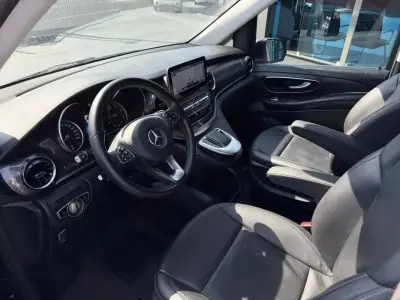Mercedes-Benz V 250 2021 - 55500 EUR, 120000 km - AUTO.MOTO.pt - 120000km - foto 7 de 13