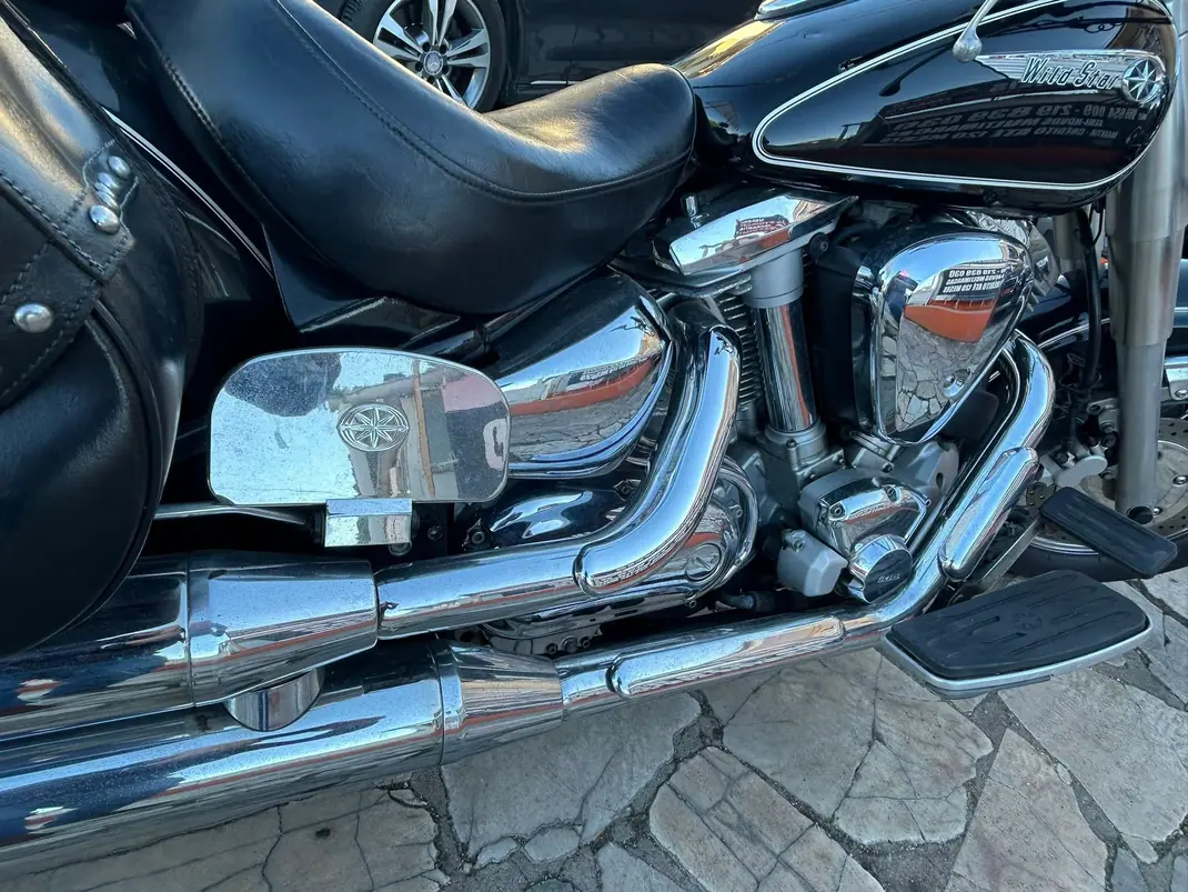 Yamaha XV 2005 - 8500 EUR, 42000 km - AUTO.MOTO.pt - 42000km - foto 11 de 23