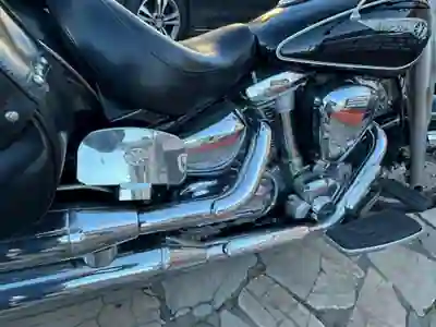 Yamaha XV 2005 - 8500 EUR, 42000 km - AUTO.MOTO.pt - 42000km - foto 11 de 23