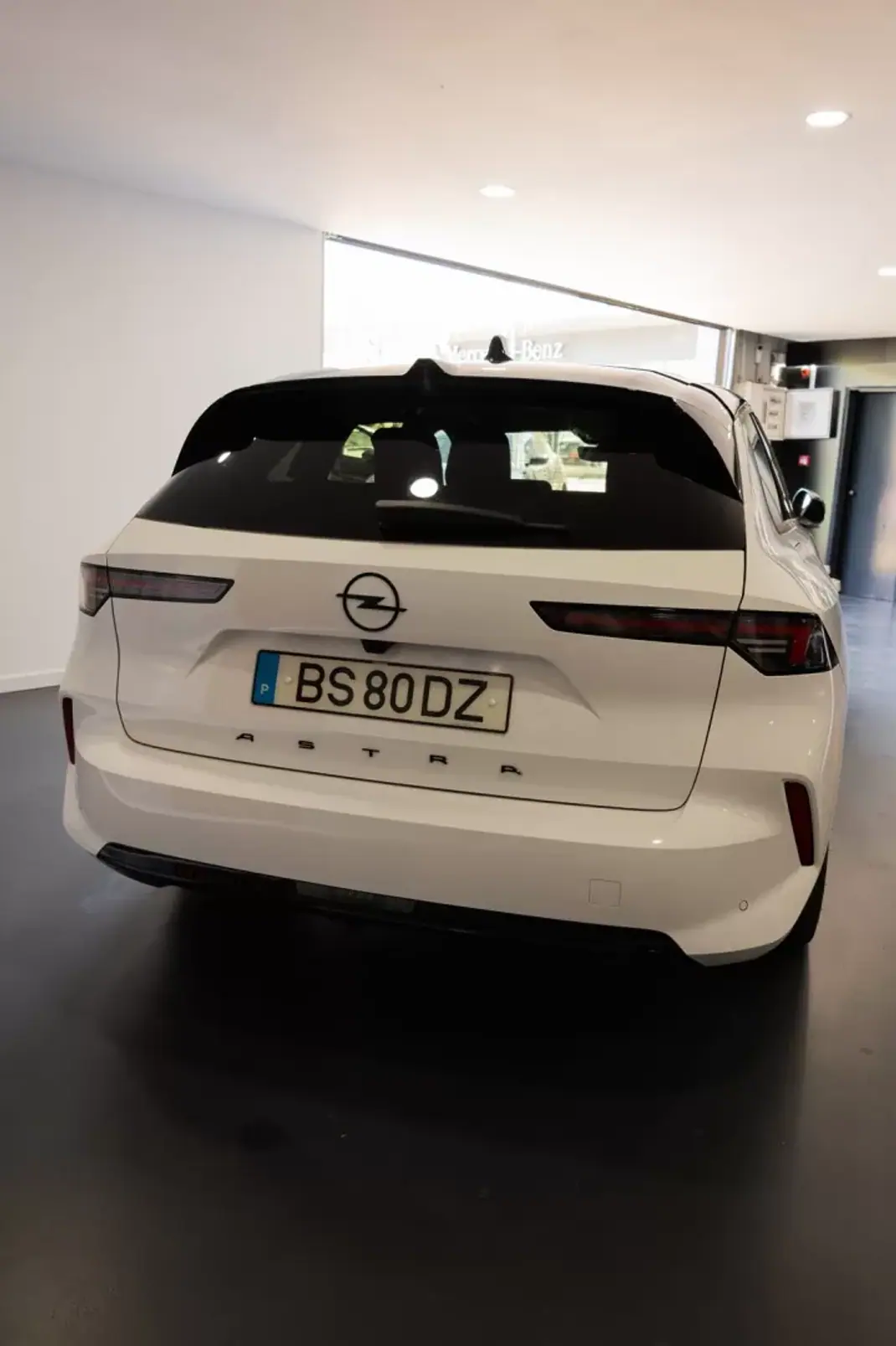 Opel Astra Sports Tourer 2025 - 26900 EUR, 25090 km - AUTO.MOTO.pt - 25090km - foto 2 de 13