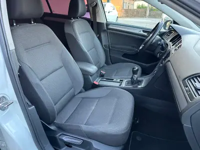 Volkswagen Golf Variant 2015 - 14000 EUR, 161500 km - AUTO.MOTO.pt - 161500km - foto 51 de 55