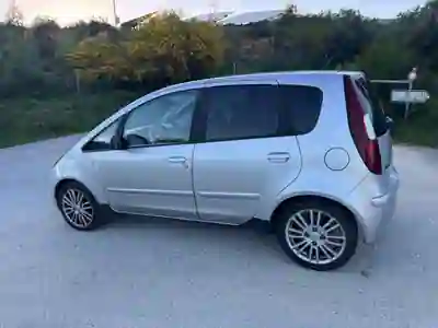 Mitsubishi Colt 2008 - 3000 EUR, 262000 km - AUTO.MOTO.pt - 262000km - foto 7 de 9