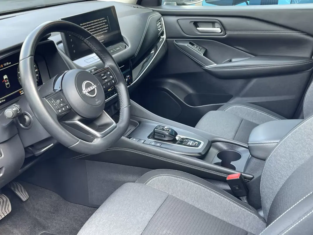 Nissan Qashqai 2023 - 25900 EUR, 99000 km - 99000km - foto 7 de 12