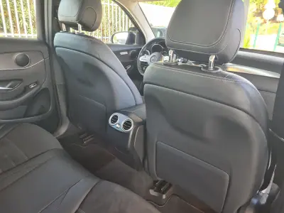 Mercedes-Benz GLC 300 2021 - 46990 EUR, 61000 km - AUTO.MOTO.pt - 61000km - foto 17 de 29
