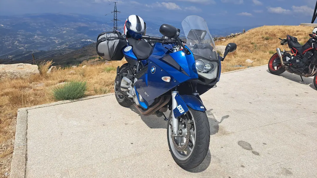 BMW F 800 ST 2009 - 4300 EUR, 52000 km - 52000km - foto 3 de 10