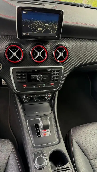Mercedes-Benz A 45 AMG 2015 - 30500 EUR, 134000 km - AUTO.MOTO.pt - 134000km - foto 8 de 22