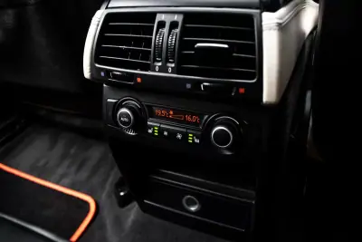 BMW X6 ActiveHybrid 2010 - 23990 EUR, 173745 km - AUTO.MOTO.pt - 173745km - foto 28 de 40