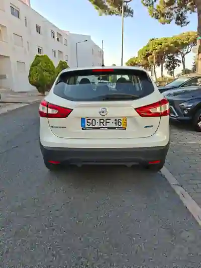 Nissan Qashqai 2016 - 18500 EUR, 77000 km - AUTO.MOTO.pt - 77000km - foto 3 de 12