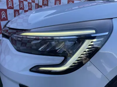 Renault Clio 2021 - 12490 EUR, 129465 km - AUTO.MOTO.pt - 129465km - foto 8 de 22