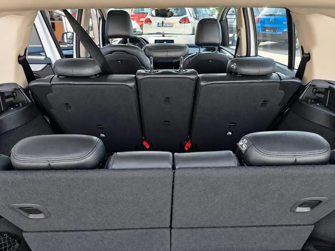 BMW 216 Gran Tourer 2015 - 10900 EUR, 260000 km - 260000km - foto 11 de 18