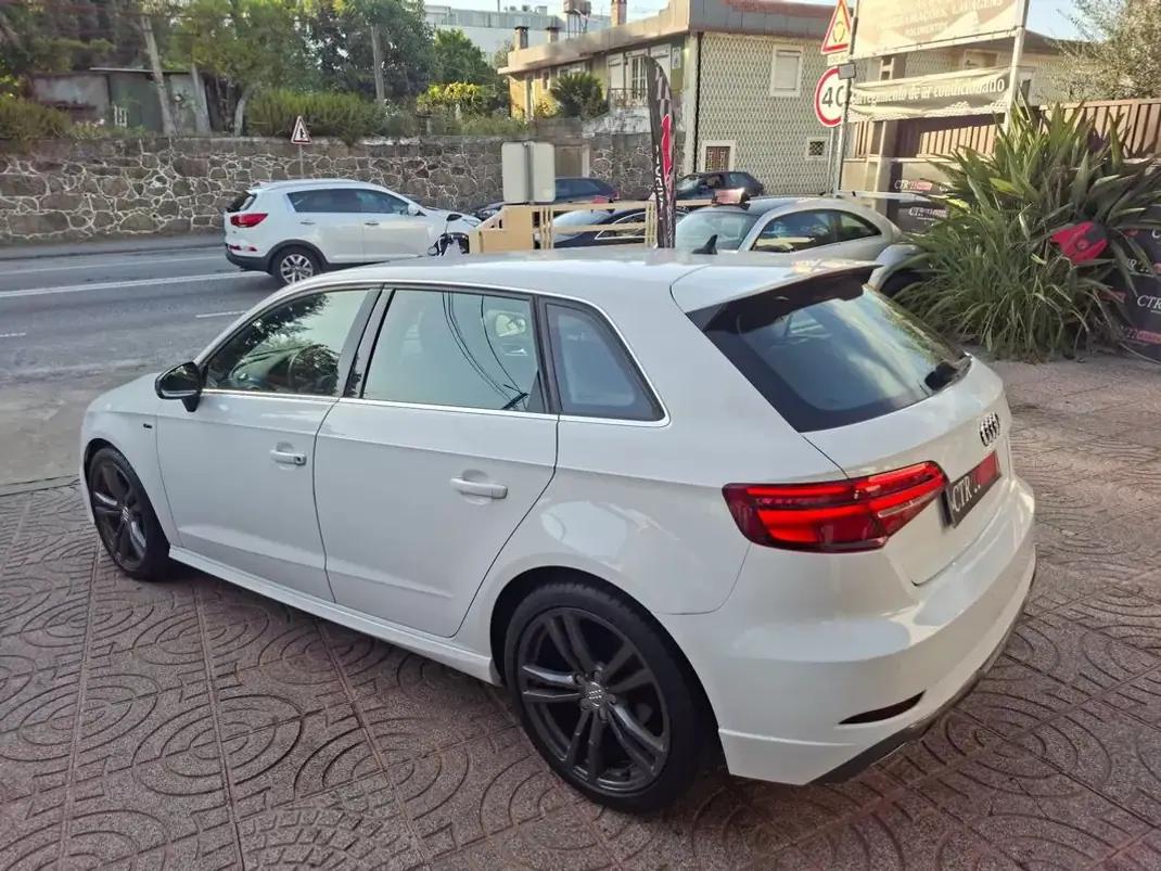 Audi A3 Sportback 2019 - 18500 EUR, 98000 km - 98000km - foto 15 de 28