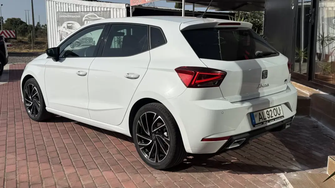 SEAT Ibiza 2021 - 15990 EUR, 70000 km - 70000km - foto 11 de 33