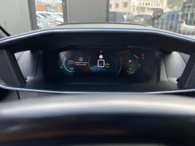 Peugeot e-208 2022 - 18650 EUR, 38776 km - AUTO.MOTO.pt - 38776km - foto 26 de 47