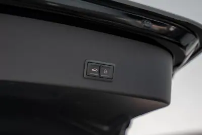 Audi RS6 Avant 2019 - 99950 EUR, 21800 km - AUTO.MOTO.pt - 21800km - foto 47 de 50