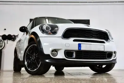 MINI Paceman 2015 - 15900 EUR, 178675 km - AUTO.MOTO.pt - 178675km - foto 2 de 25