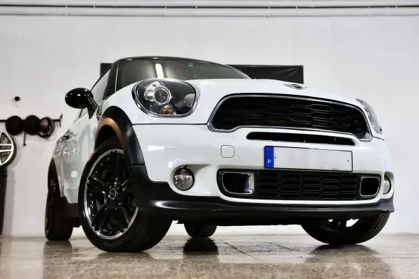 MINI Paceman 2015 - 15900 EUR, 178675 km - AUTO.MOTO.pt - 178675km - foto 2 de 25