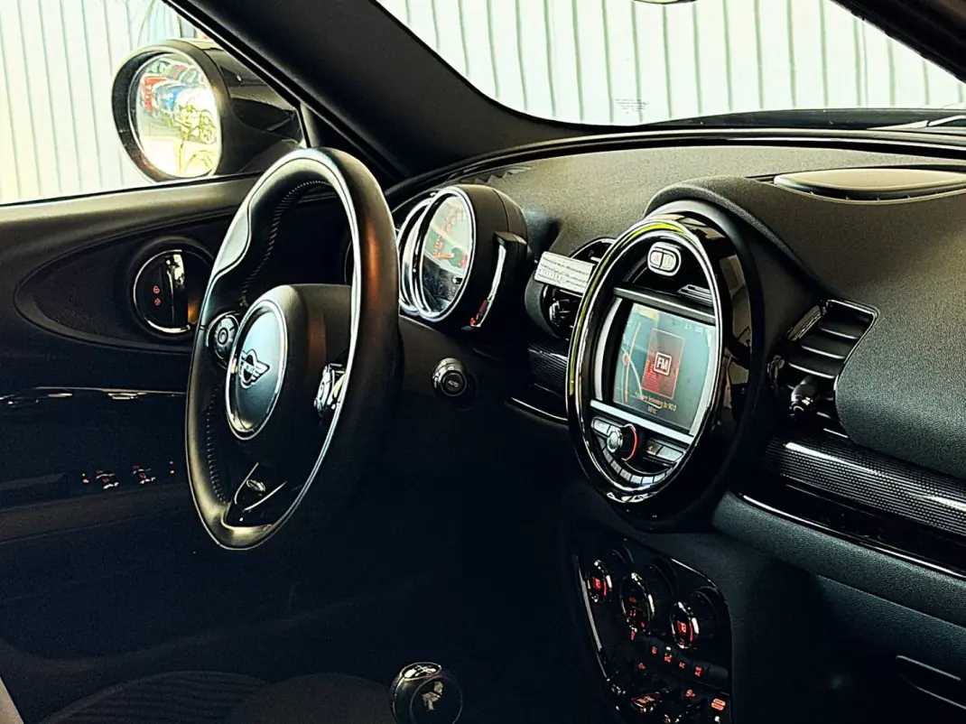 MINI Clubman 2019 - 18500 EUR, 43000 km - 43000km - foto 31 de 35