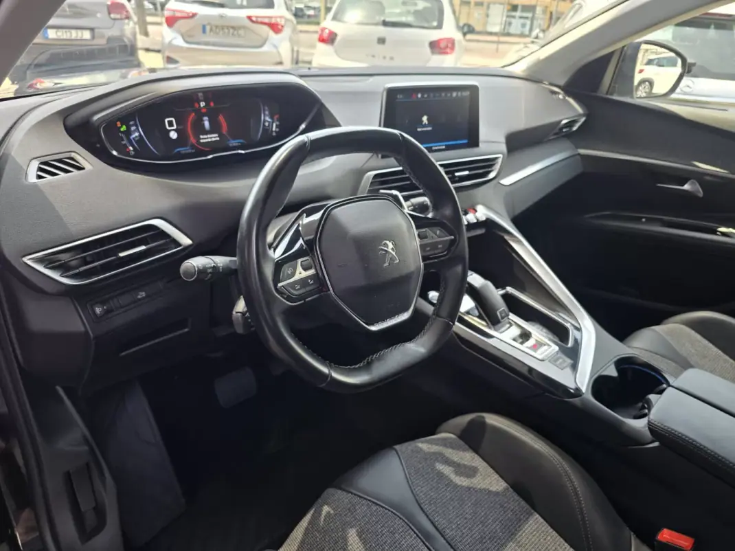 Peugeot 5008 2019 - 16900 EUR, 130000 km - 130000km - foto 13 de 18