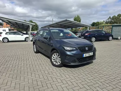 SEAT Arona 2022 - 15750 EUR, 47500 km - AUTO.MOTO.pt - 47500km - foto 4 de 28