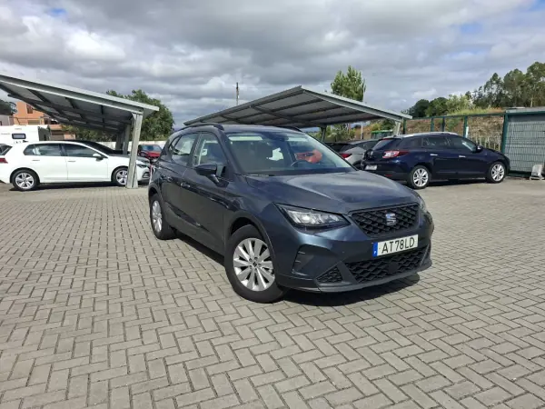 SEAT Arona 2022 - 15750 EUR, 47500 km - AUTO.MOTO.pt - 47500km - foto 4 de 28