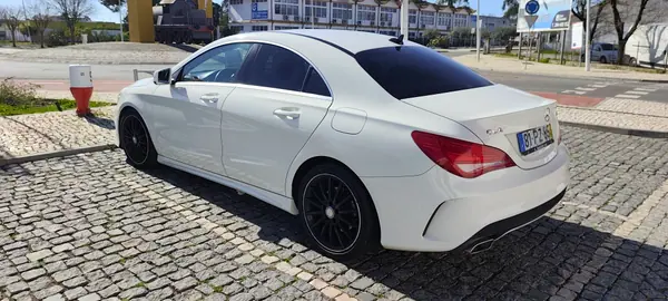 Mercedes-Benz CLA 180 2015 - 16000 EUR, 229000 km - AUTO.MOTO.pt - 229000km - foto 3 de 9