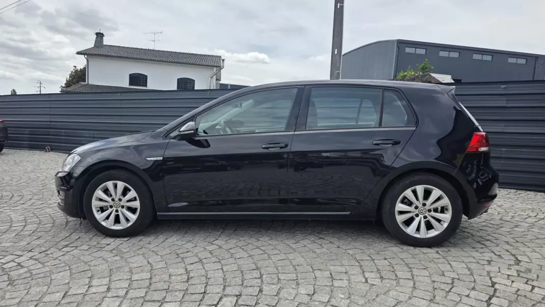 Volkswagen Golf 2015 - 14990 EUR, 135000 km - AUTO.MOTO.pt - 135000km - foto 2 de 26