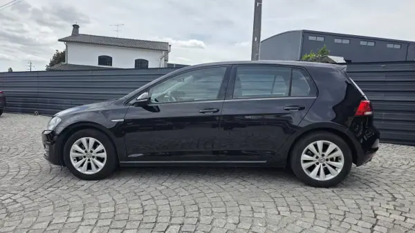 Volkswagen Golf 2015 - 14540 EUR, 135000 km - AUTO.MOTO.pt - 135000km - foto 2 de 26
